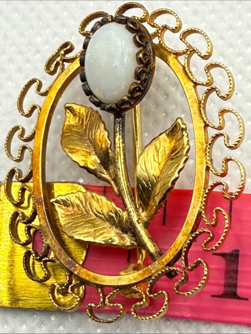 1940’s vintage 12k Gold filled Karen Lynne Leaf & faux opal bin brooch - Picture 13 of 13